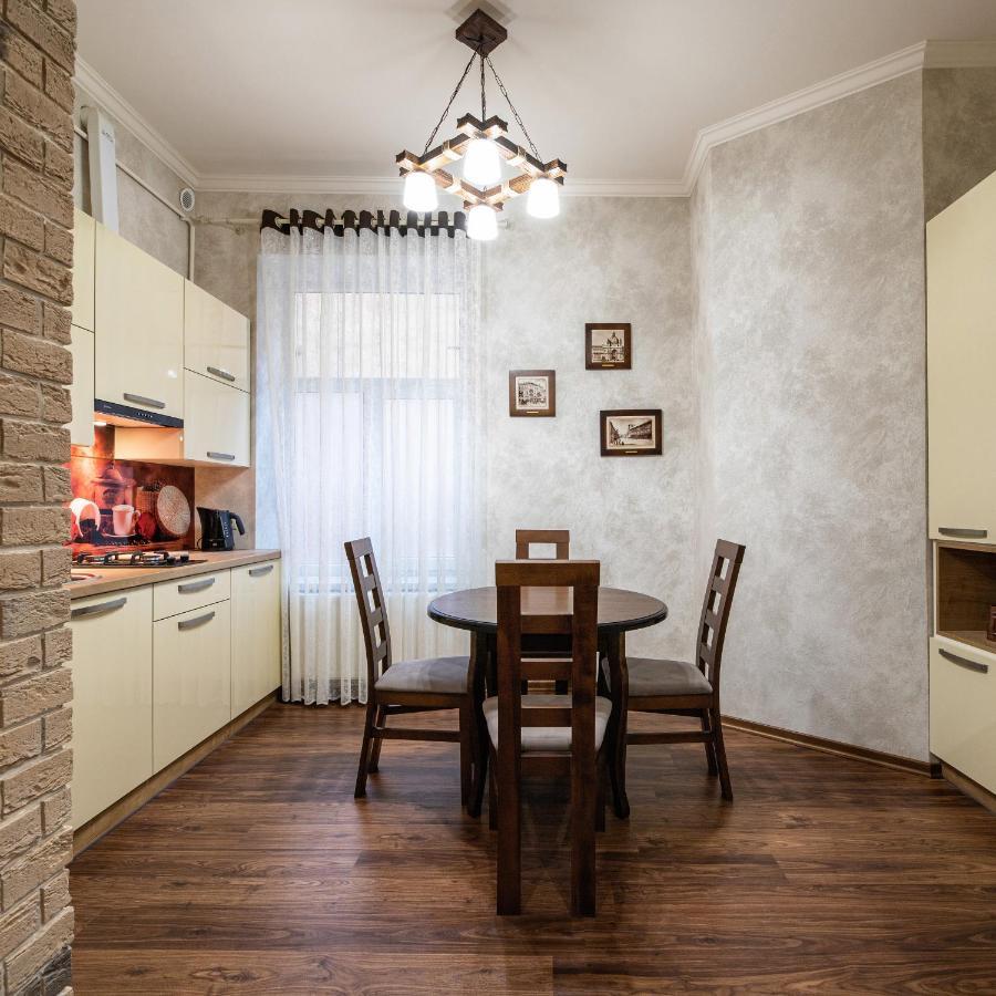 Historic Apartment Sofia In The Old Town Львів Екстер'єр фото